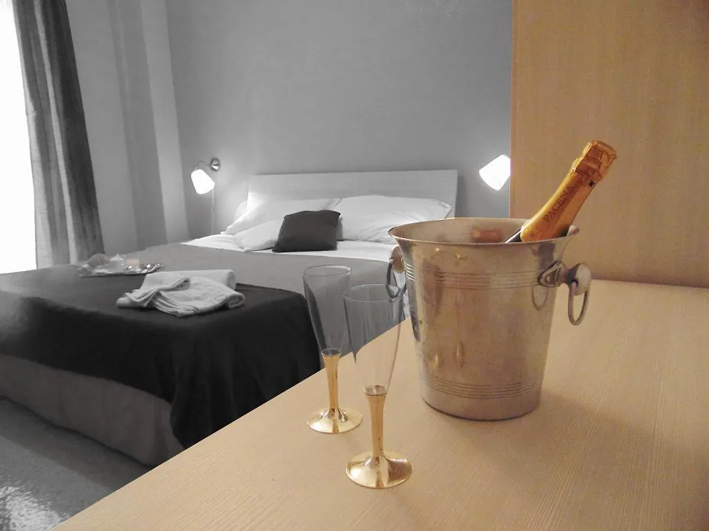 *** Oda ve Kahvaltı B&B Syracusae Siraküza İtalya